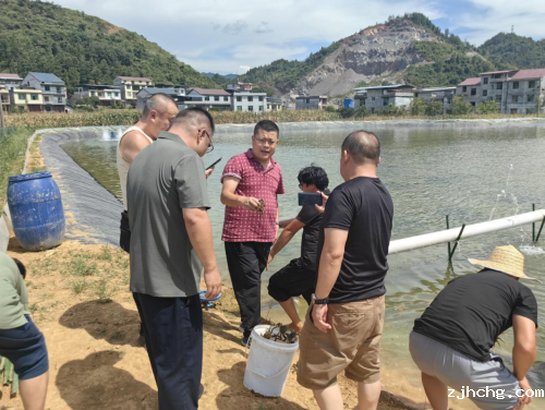 酉阳指导水产工作1.png