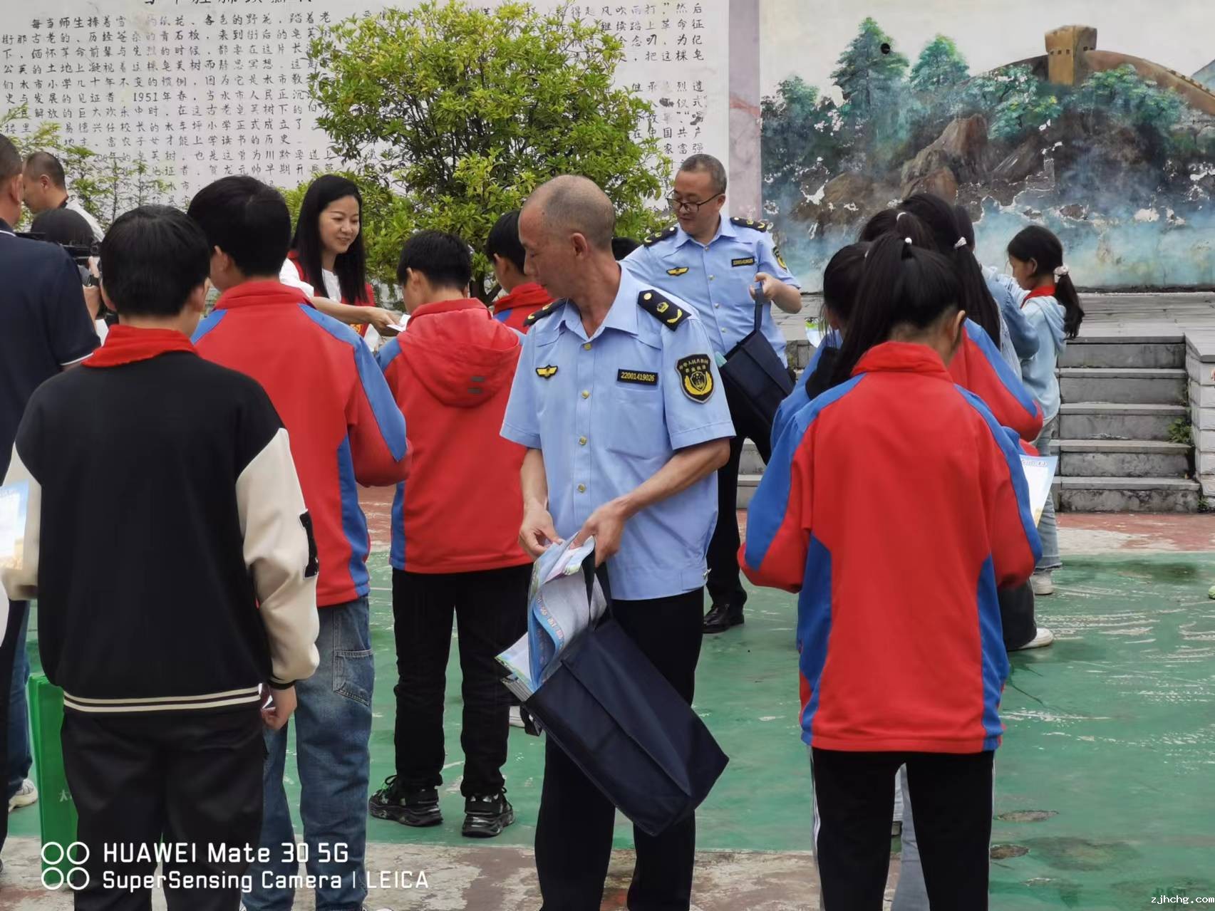 在水市小学宣传 (2).jpg